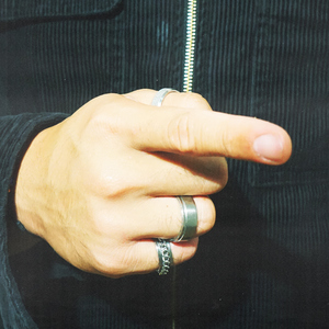 jZZ20欧美性爱公交车的高潮
